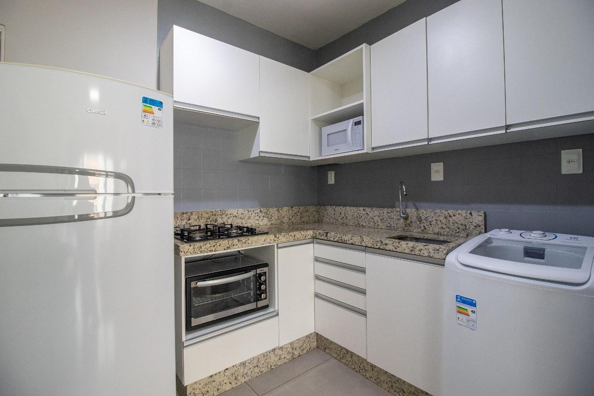 Pos43 - 1dorm, Climatizado, Frente Av. Brasil Balneario Camboriu