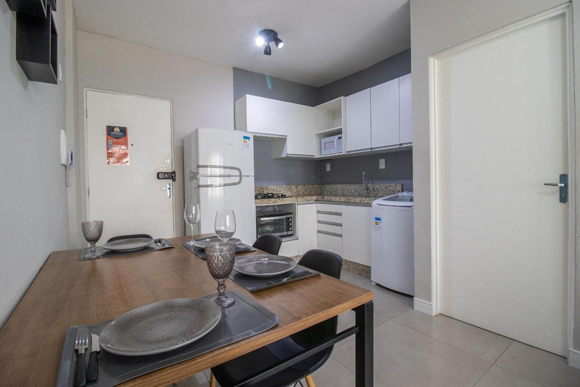 Pos43 - 1dorm, Climatizado, Frente Av. Brasil Balneario Camboriu