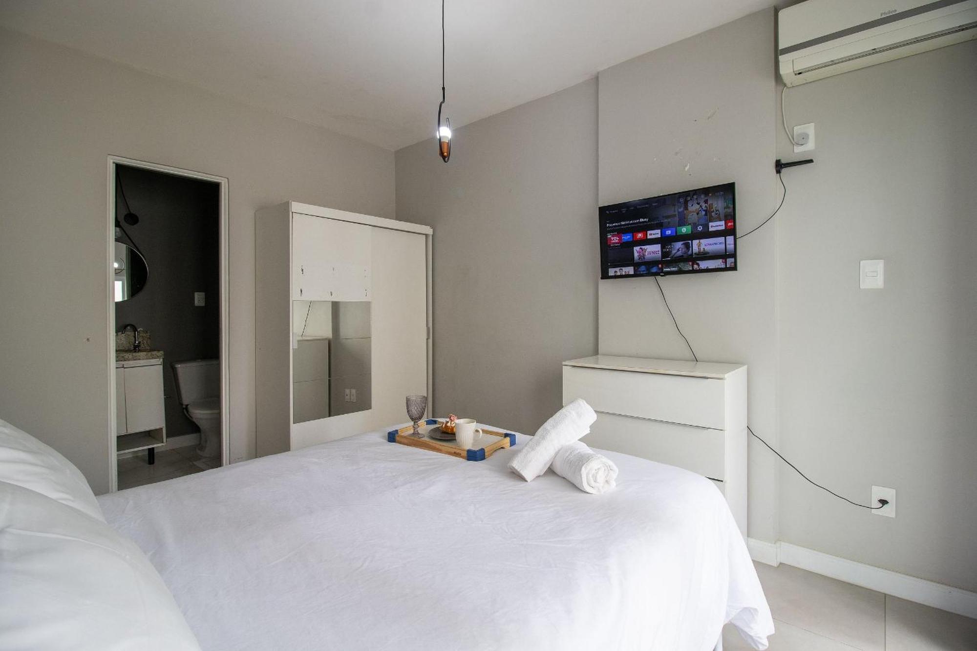 Apartamento Pos43 - 1dorm, Climatizado, Frente Av. Brasil